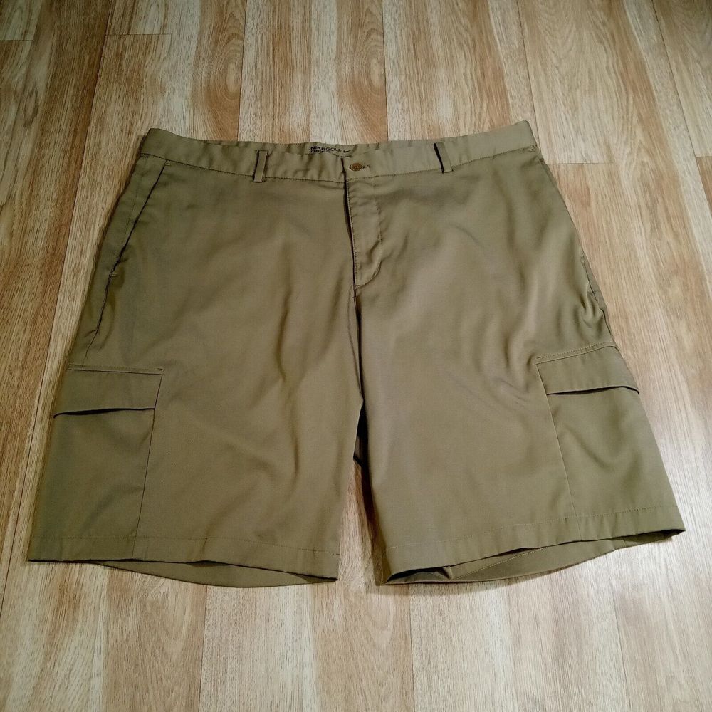 Nike Golf Dri-Fit Shorts Mens 38 Standard Fit Beige Lightweight Polyester Spande